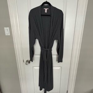 Victorias Secret Charcoal Gray Robe - Sz. XL